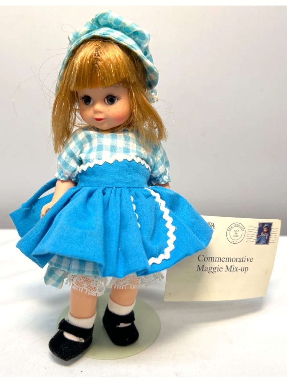 Madame Alexander Commemorative Maggie Mix-Up Doll Blue Gingham Dress With Postca